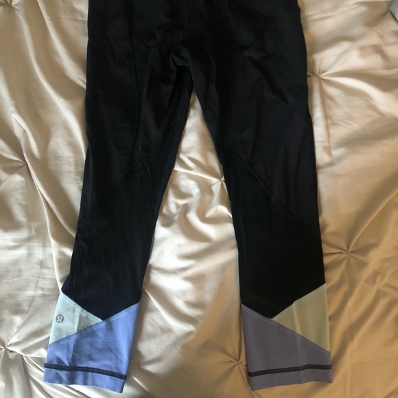Lululemon leggings - Picture 1 of 3
